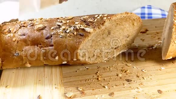 面包袋切刀视频的预览图