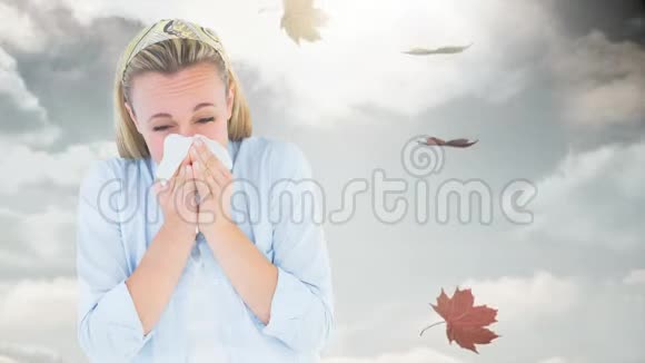 秋天的落叶和女人打喷嚏时过敏视频的预览图