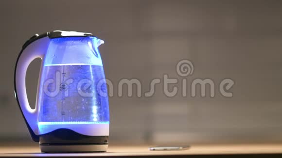 玻璃电热水壶有灯沸腾视频的预览图