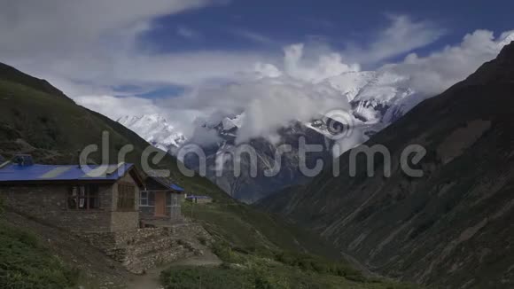 喜马拉雅山尼泊尔安纳普尔纳峰时间推移视频的预览图