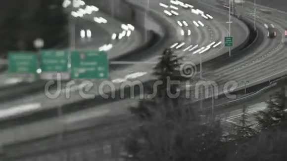 西雅图一至五号公路交通时间视频的预览图