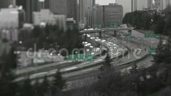 西雅图I5交通时间过后倾斜移位视频的预览图