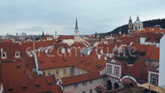 布拉格城堡花园的全景视频的预览图