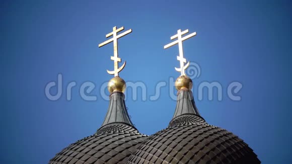 亚历山大内夫斯基大教堂圆顶上的十字架是爱沙尼亚塔林老城的一座正统大教堂它是视频的预览图