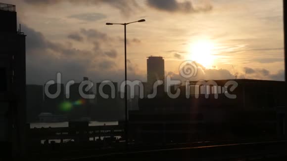 香港城市灿烂的日落视频的预览图