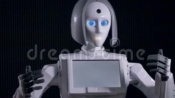 机器人做手势和点头的快速动作视频的预览图