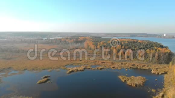 航拍白俄罗斯秋景视频的预览图