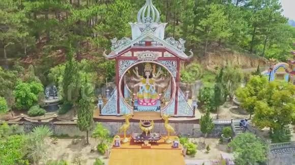 天桥移除佛教圣像与景观视频的预览图