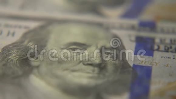 美元账单特写银行票据的宏观摄影乔治华盛顿的肖像视频的预览图