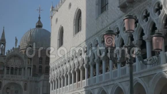 Doge的宫殿科洛奈德和DomeBasilica圣马可威尼斯视频的预览图