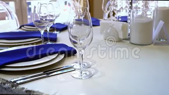 宴会或婚宴的桌子婚礼或社交活动的装饰概念视频的预览图