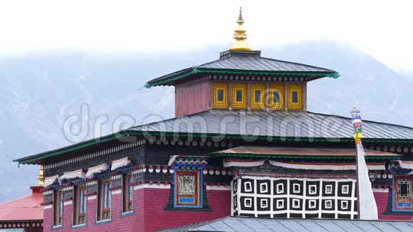 Tengboche佛教寺庙旗Khumbu尼泊尔喜马拉雅山4k视频的预览图