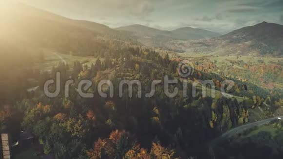 高地酒店山景空中景色视频的预览图