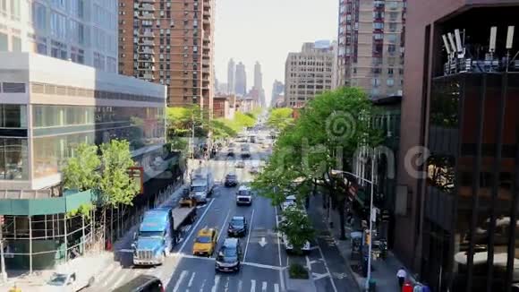 纽约城市美国042017年曼哈顿道路从8大道高度纽约美国视频的预览图