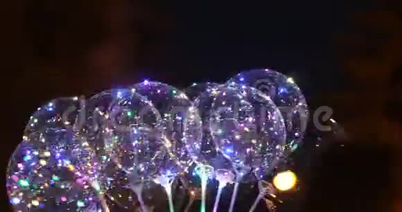 气球内部安装LED照明光线非常暗视频的预览图