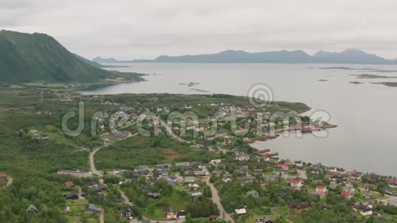 斯托克马克尼斯鸟瞰图挪威洛福顿群岛视频的预览图