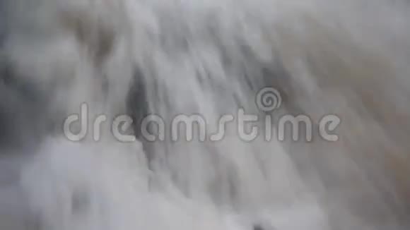 附近6处的瀑布视频的预览图
