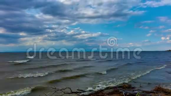 时间流逝视频景观天空云大湖地平线视频的预览图