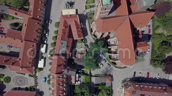 波兰奥斯特罗图姆斯基的沃罗克劳最古老历史最悠久的地区的鸟瞰图视频的预览图