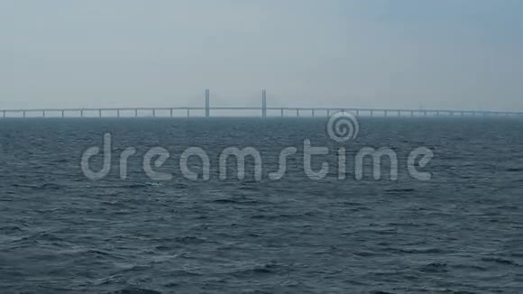 瑞典丹麦海之间的桥梁视频的预览图