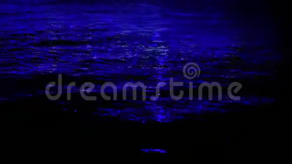 背景蓝色灯光水闪闪视频的预览图