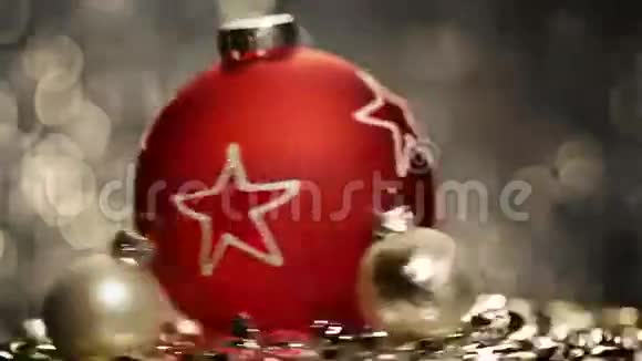 红色圣诞球视频的预览图