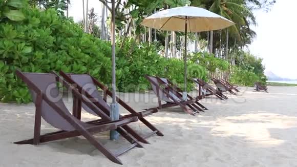 沙滩椅和沙滩椅视频的预览图