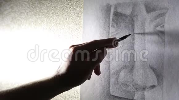 艺术家用石墨铅笔画鼻子HD1920x1080p视频的预览图