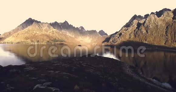 挪威历史悠久的山脉视频的预览图