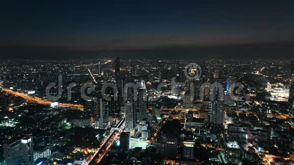 4K夜间曼谷城市景观鸟瞰图时间流逝视频的预览图