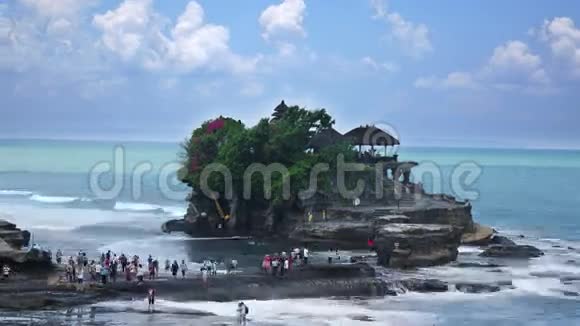 时间流逝塔纳罗得寺印度尼西亚巴厘岛最重要的印度教寺庙视频的预览图
