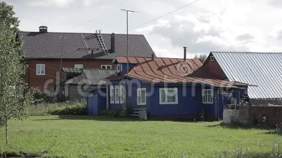 村里的房子视频的预览图