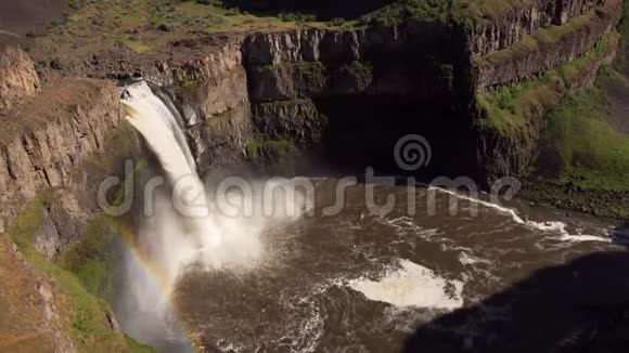 帕卢兹瀑布视频的预览图