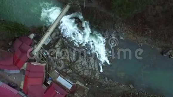 亚雷姆查的古克瀑布视频的预览图
