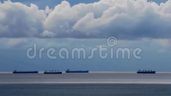 黑海的货船视频的预览图