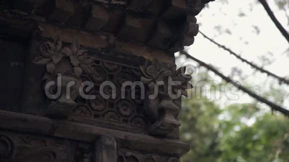 中国寺庙的传统屋顶视频的预览图
