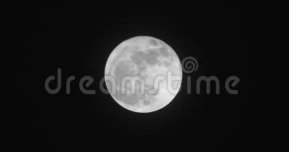 2017月亮升起后的超级月亮时刻视频的预览图
