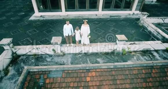 豪华酒店巴厘岛婚礼的无人机鸟瞰图视频的预览图