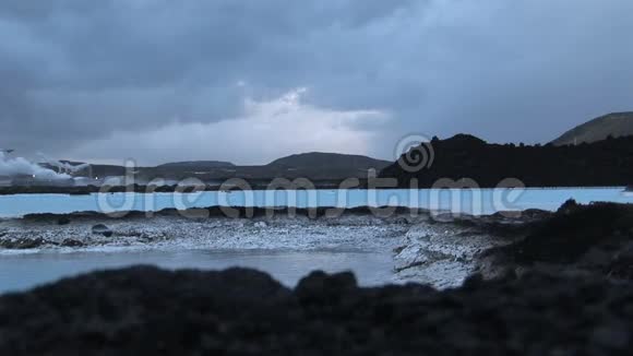 冰岛的蓝色泻湖视频的预览图
