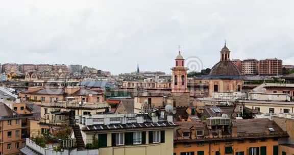 欧洲老城屋顶热那亚时间流逝视频的预览图