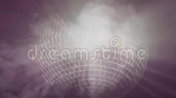 迪斯科球旋转和烟雾视频的预览图