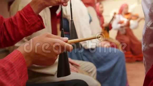 合奏用正宗乐器演奏俄罗斯民族民间音乐视频的预览图