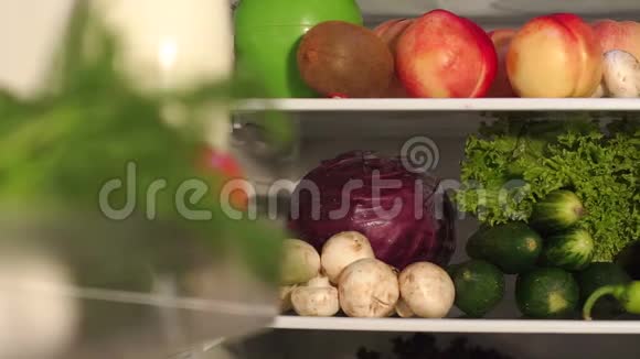 全冰箱新鲜健康食品慢点视频的预览图