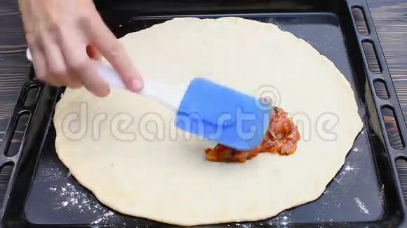 披萨用石膏糕点视频的预览图