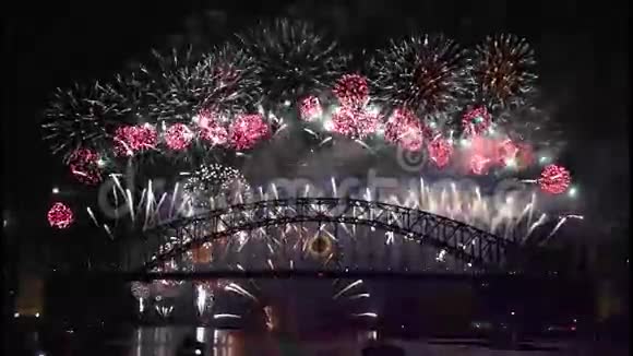 悉尼海港大桥60fps9新年前夜烟火视频的预览图
