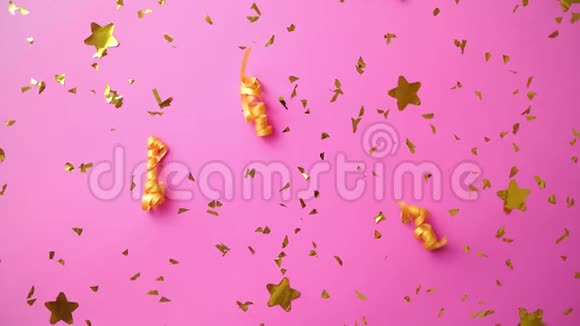 粉红派对背景与金色纸屑和蛇视频的预览图