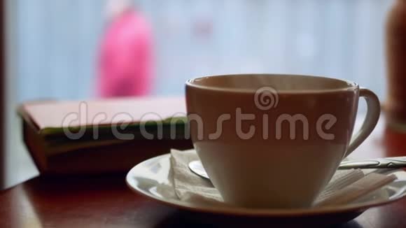 浪漫咖啡馆咖啡蜡烛视频的预览图