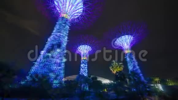 新加坡超级运动夜间时间推移视频的预览图