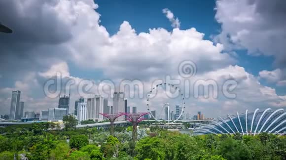 新加坡恶劣天气云时长轮视频的预览图