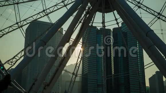 香港摩天轮近距离拍摄时间视频的预览图